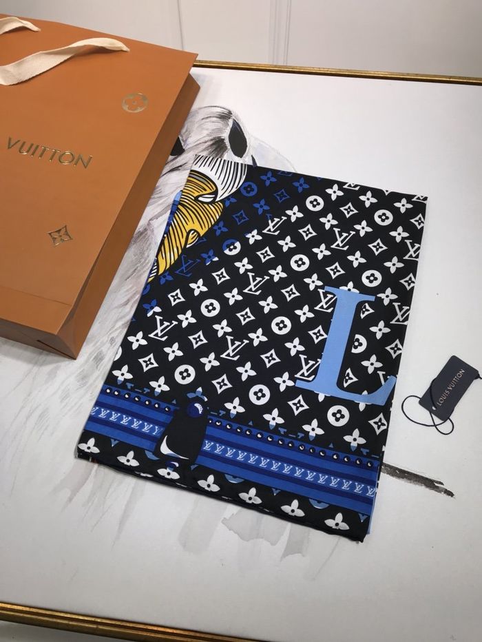 Louis Vuitton Scarf LVS00147